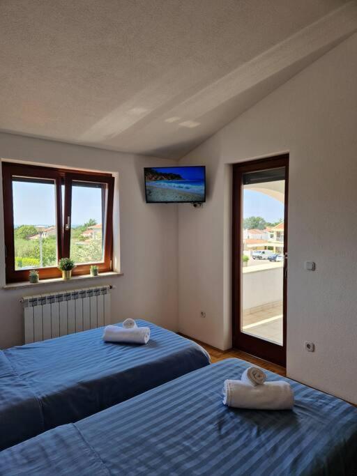 Villa Castanea - Kuca Za Odmor S Bazenom Kukci Exteriér fotografie